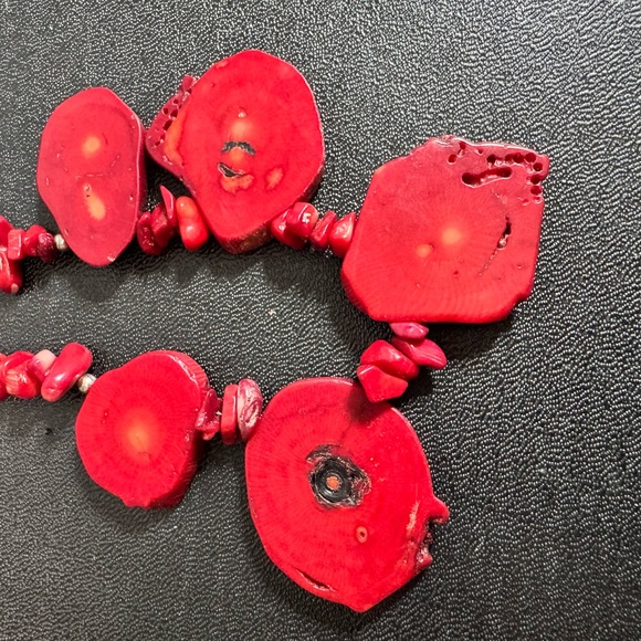 Hand-Crafted Natural Red Coral Beaded Necklace - Picture 2 of 5